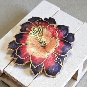 Vintage Cloisonne flower purple and pink brooch pin
